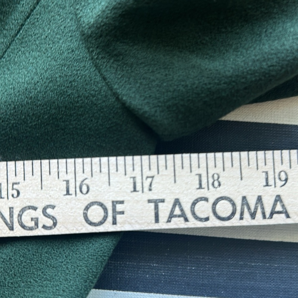 ICE CUBE by MICHAEL suit size 8 Hunter green 100% Wool and lined skirt & jacket - Picture 8 of 12